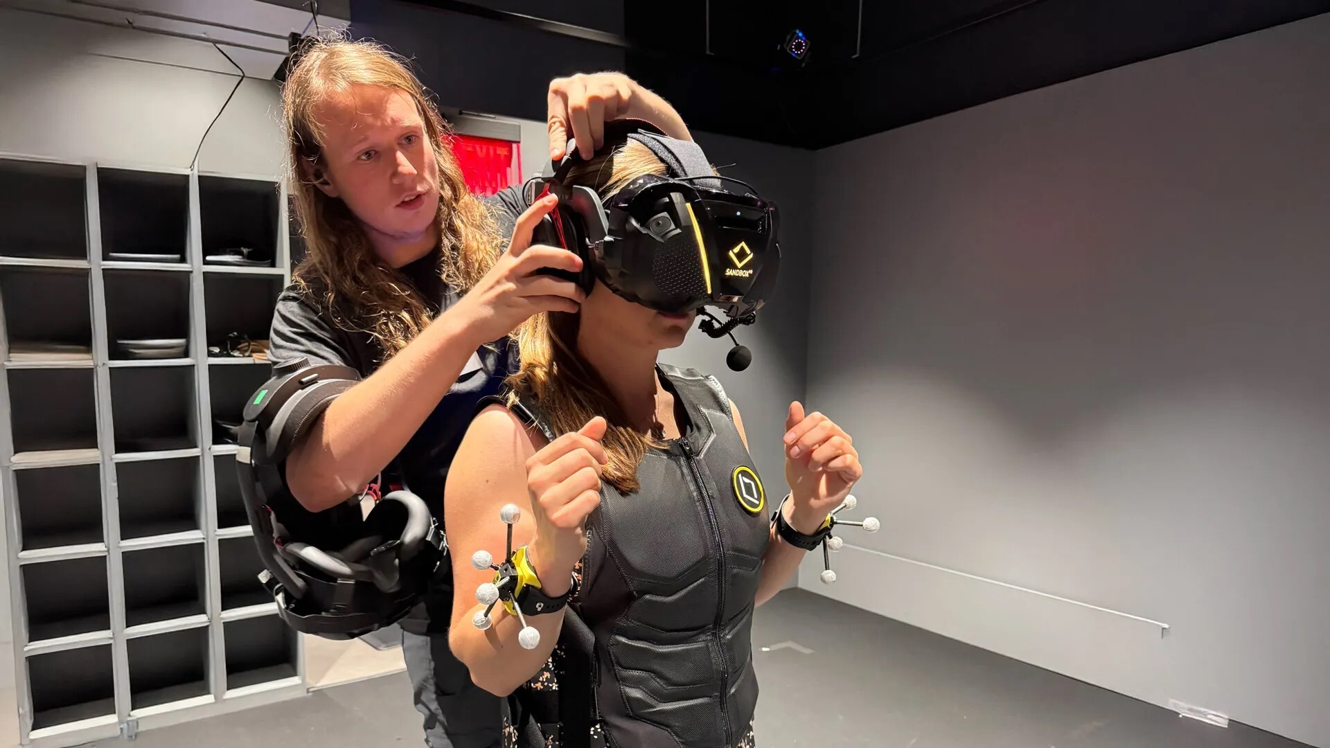 VR Social Fuckery: Why Group Thrusts Trump Solo Strokes in Sandbox Arenas