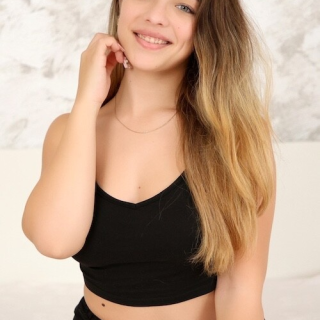 Sandy Little - Pornstar Profile on xNight