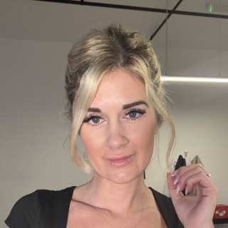 Ravenous Wife - Pornstar Profile on xNight